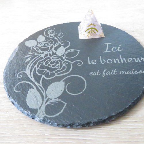 Orgonite améthyste lavande et plateau en ardoise fleurs rose