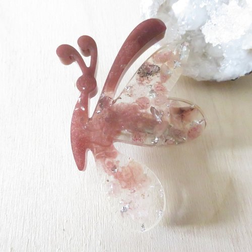 Broche papillon quartz framboise
