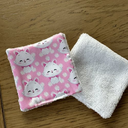 Lingettes lavables soins bébé lot de 8 motifs chaton fond rose en éponge bambou, coton ou polaire - ateliersdisa