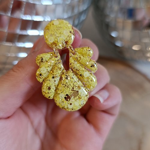 Boucles d'oreilles _ jaune et or
