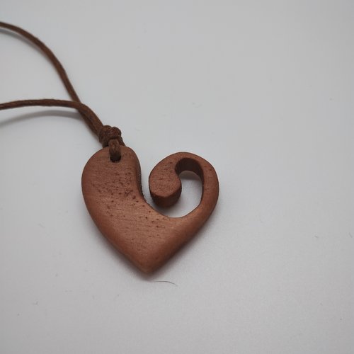 Pendentif coeur en bois d'alisier