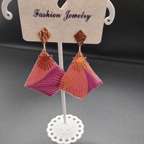 Boucles d'oreilles pendantes en résine tons rose