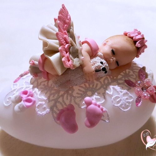 Galet lumineux bébé fille feuilles blanc brillant et rose avec son ourson - au cœur des arts.