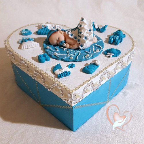 Boite de naissance bébé fille turquoise et blanc - au cœur des arts.