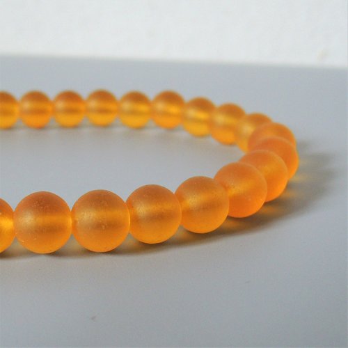 26 perles rondes sea glass saffron yellow 8 mm 