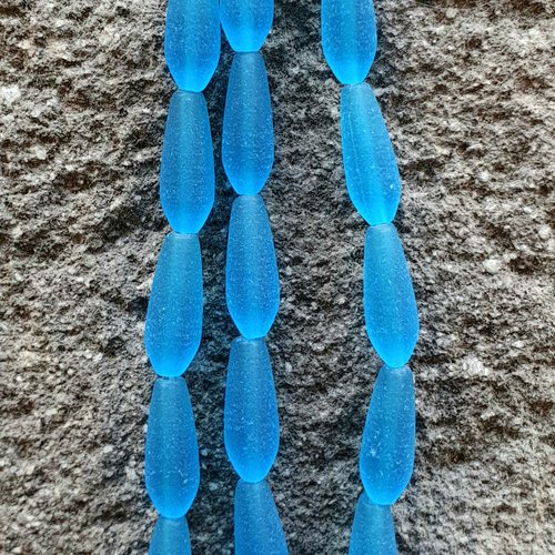6  poires sea glass, pacific blue, vere recyclé,18x6 mm