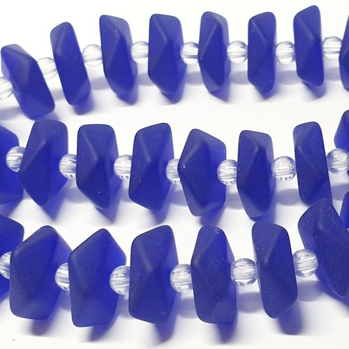 10 perles freeform,  bleu royal, cultured sea glass, verre recyclé, 14-15  mm