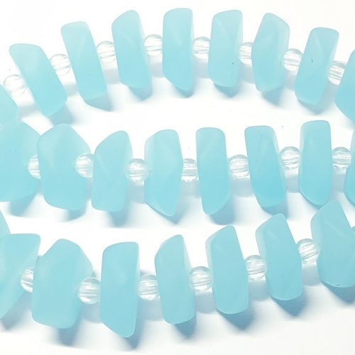 10 perles freeform,  seafoam bleu, cultured sea glass, verre recyclé, 14-15  mm