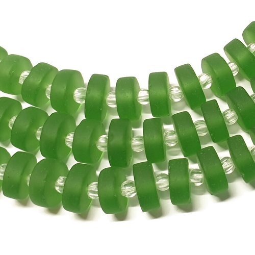 34 perles heishi sea glass, perles disque, verre recyclé, vert, 8x3 mm