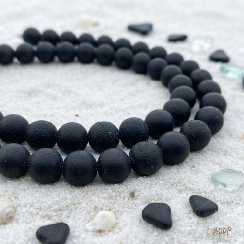21 perles rondes sea glass, noir, verre recyclé, 10 mm