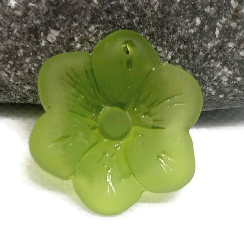 Pendentif fleur, sea glass, vert, verre recyclé, 25 mm