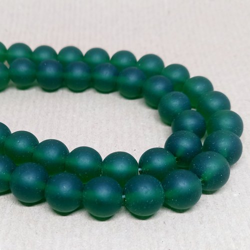 21 perles rondes sea glass, vert trèfle, verre recyclé, 10 mm