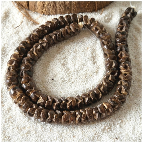 Perles en bois de coco, rondelles sculptées, brun, 8mm, fil de 38 cm