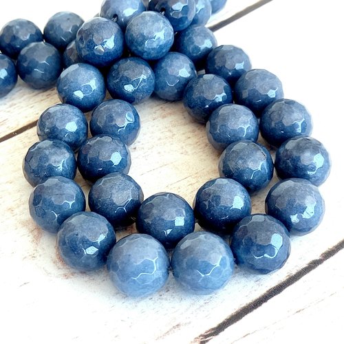 10 perles rondes facettées, jade, bleu , 11 mm