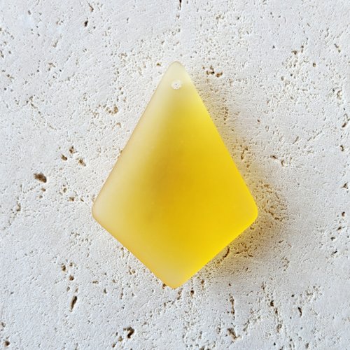 1 pendentif diamant, verre recyclé, jaune, 37x27 mm