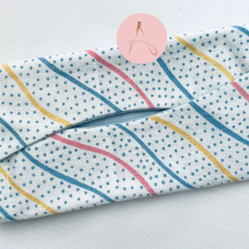 Etui à mouchoirs "a pois et à rayures"