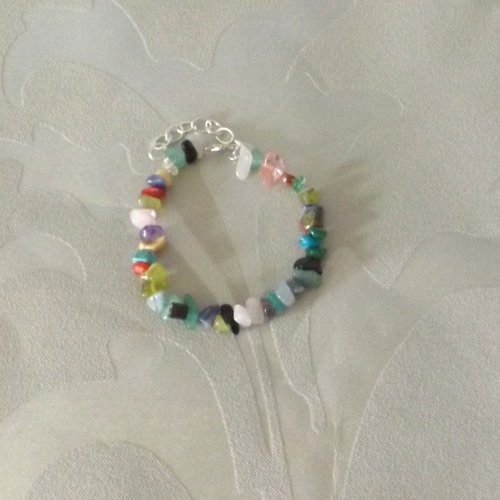 Bracelet en perles en pierres naturelles