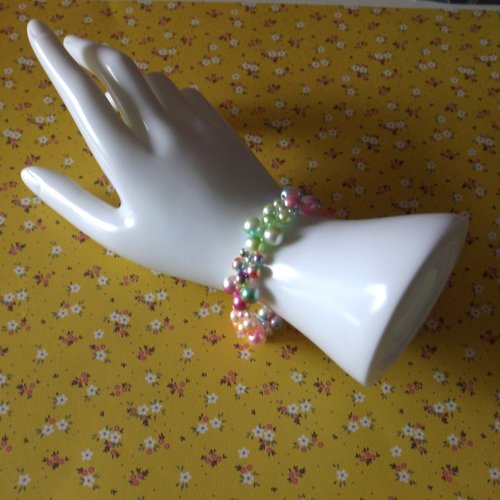 Bracelet avec des perles en verre
