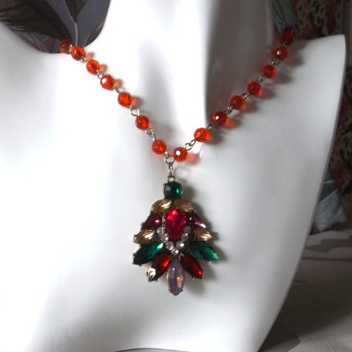 Collier avec pendentif strass vintage haute couture