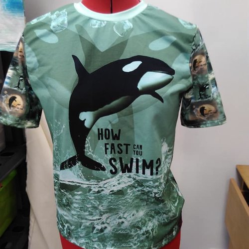 T shirt en coton motifs dauphins ou orque 