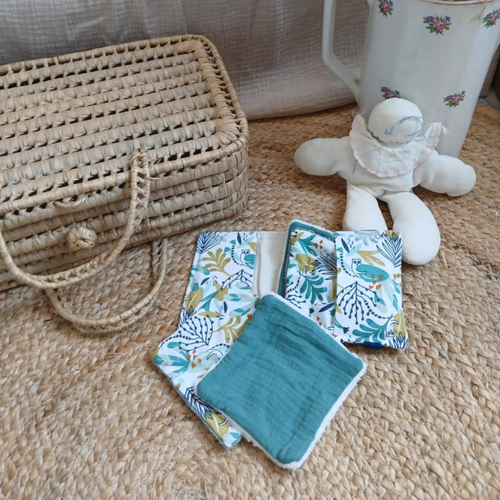 Pochette nomade avec 4 lingettes
