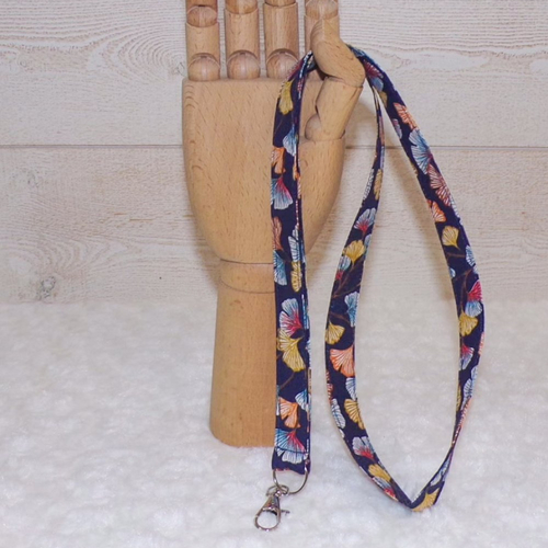 Tour de cou / porte-badge en coton bleu marine à fleurs de ginkgo
