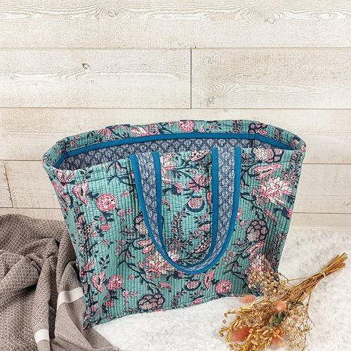 Grand cabas en tissu matelassé