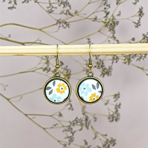 Boucles d'oreilles "bourgeon" en tissu 38mm