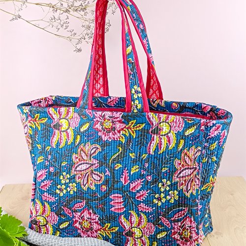 Grand sac cabas en tissu matelassé