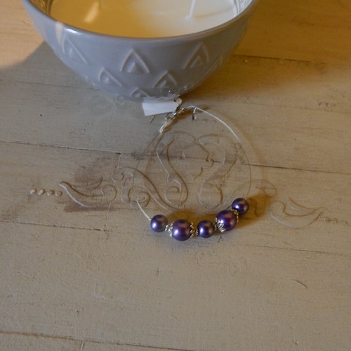 Bracelet fil cablé avec perles violettes , super léger