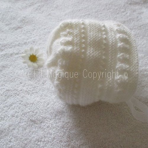 Béguin bébé tricot fait-main laine couelur blanc taille 3 mois