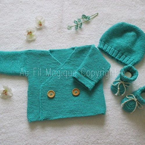Cache-coeur bébé chaussons bonnet coton vert garçon ou fille fait-main taille 3 mois