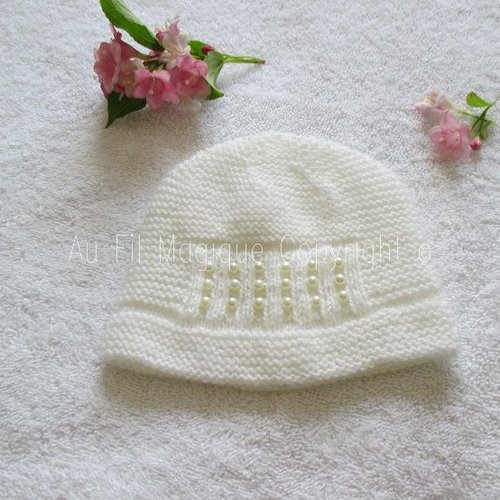 Bonnet bébé fait-main tricot couleur blanc laine acrylique taille  3 mois