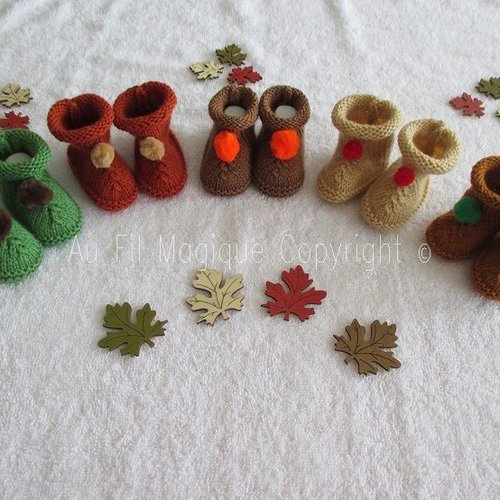 Semainier pack 5 paires de chaussons "pompon" bébé taille naissance tricot couleur automne