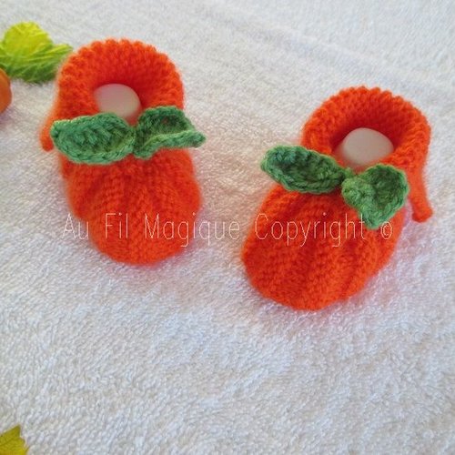 Chaussons bébé "citrouille" taille 3 mois, tricot laine layette couleur orange