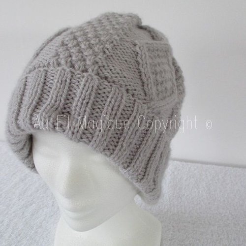 Bonnet homme taille unique tricot fait-main laine couleur gris clair