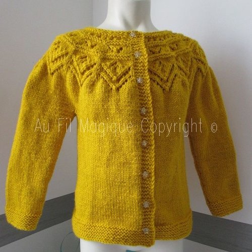 Gilet fille  5 ans tricot ajouré laine couleur moutarde