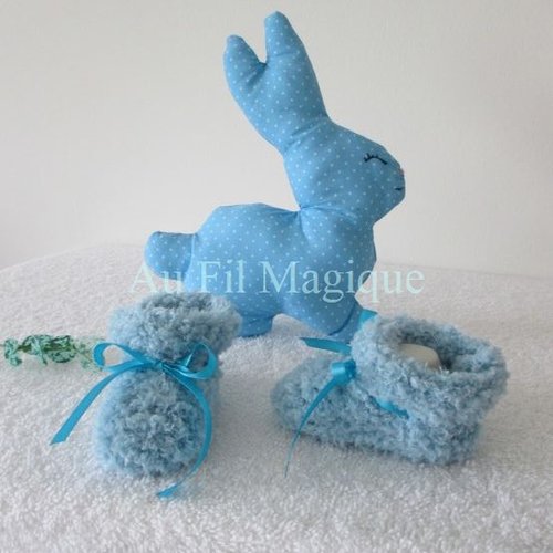 Doudou lapin bleu et chaussons bleu tricot taille naissance/3 mois