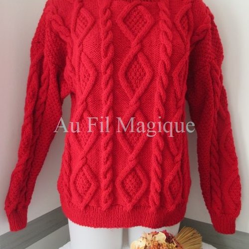 Pull irlandais femme tricot fait-main taille 44/46 couleur rouge