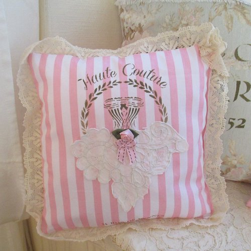 Coussin mini shabby chic " rose tendresse " création - au grenier cosy -