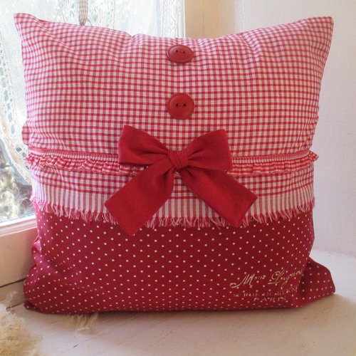 Coussin housse " cocooning n°2 " création - au grenier cosy -