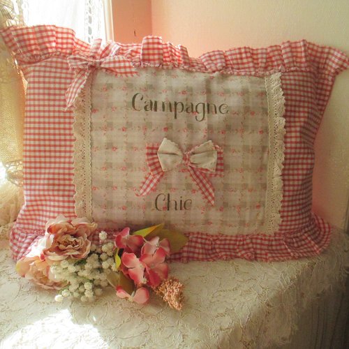 Coussin garni n° 4 " un p'tit air de provence... " - création - au grenier cosy -