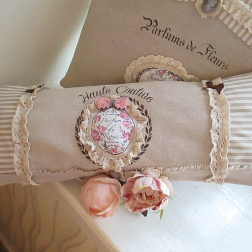 Coussin garni " parfum de fleurs, parisienne " 4 - création - au grenier cosy - 