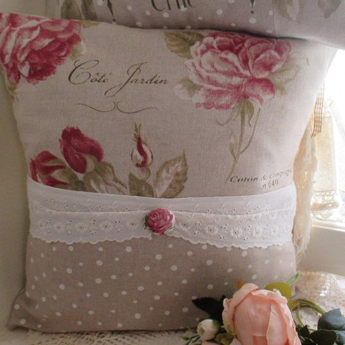 Coussin housse " m'zelle rose " création - au grenier cosy -