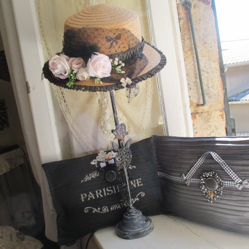 Lampe d'antan " le canotier de renoir " création - au grenier cosy -