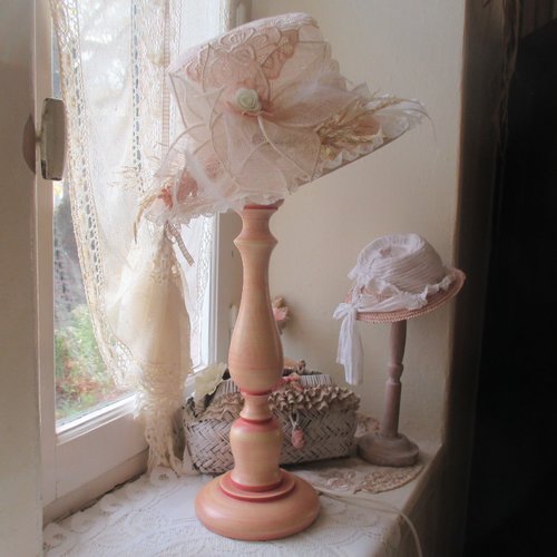Lampe d'antan " lady country chic " création - au grenier cosy -