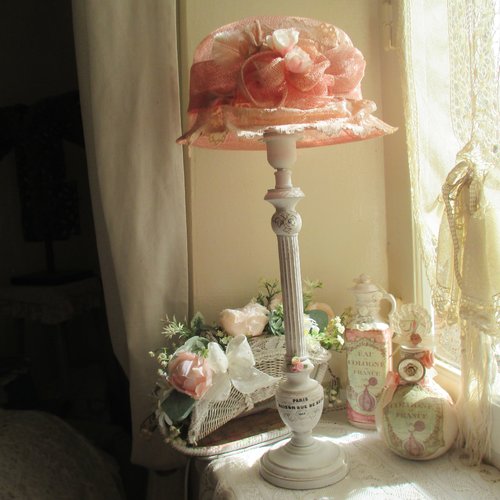 Lampe chapeau d'antan " miss lady chic " création - au grenier cosy -