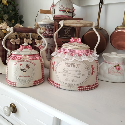 Petite bouilloire ancienne " chez jacqueline " création - au grenier cosy -