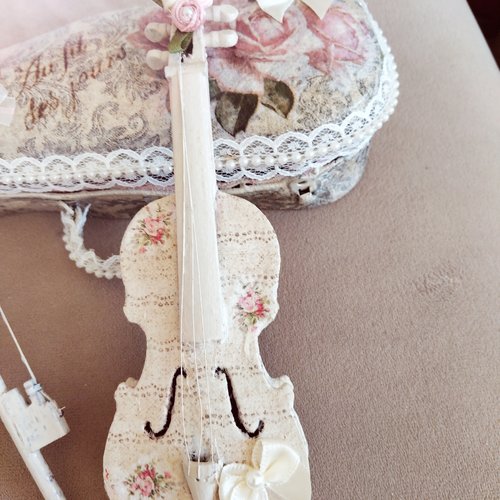 Déco shabby " violon d'ingres " création - au grenier cosy -