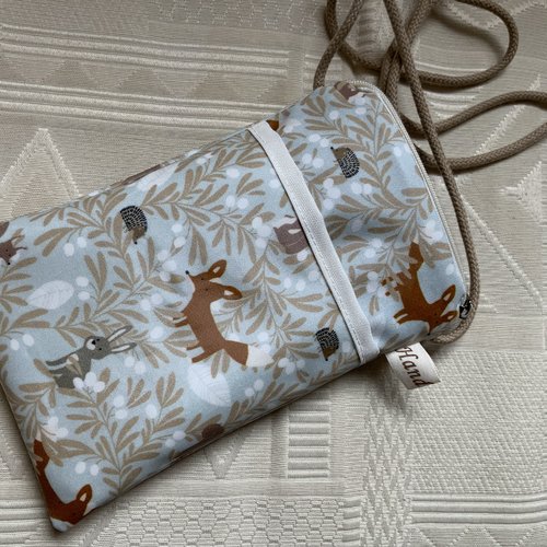 Pochette pour i phone/etui pour portable/coton enduit/sans phtalates/imperméable/animaux de la forêt/11x18cm